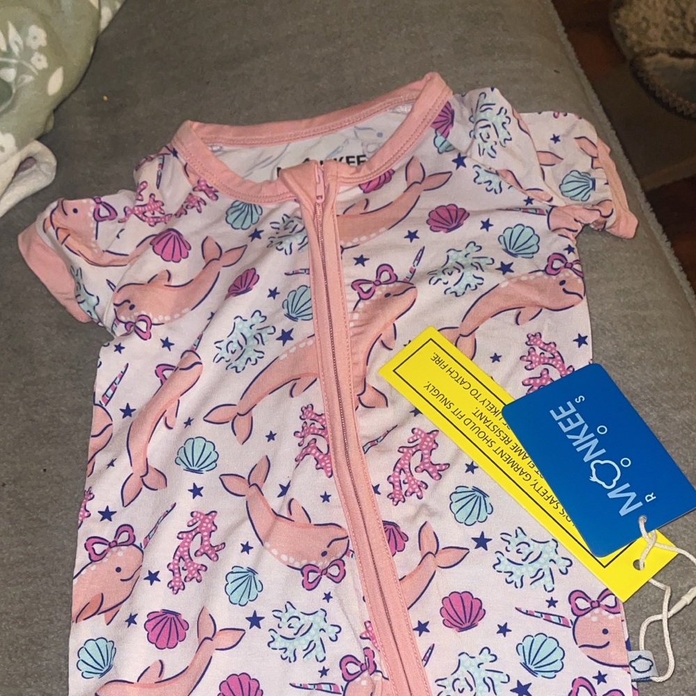 Monkeeroos bamboo shorty new with tags 6/12 months